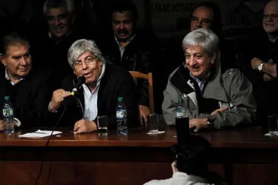 La UCR y Moyano buscan acuerdos contra la reforma constitucional