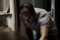 Un desquiciado portero acecha a una joven vecina