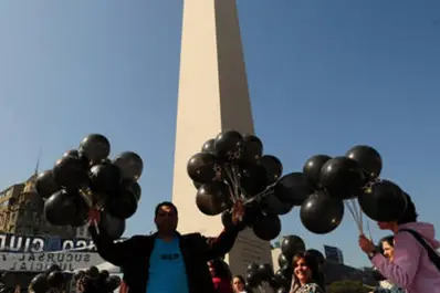 Trabajadores del Banco Ciudad protagonizaron incidentes en el Congreso Nacional