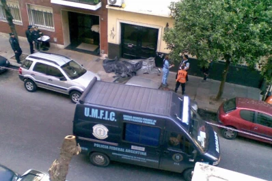 Un hombre apuñaló a su ex esposa y luego se quitó la vida