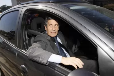 Su gobierno fue un desastre, le enrostró Chacho a De la Rúa