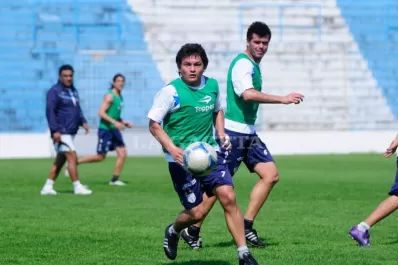 Cazador contra lobo platense