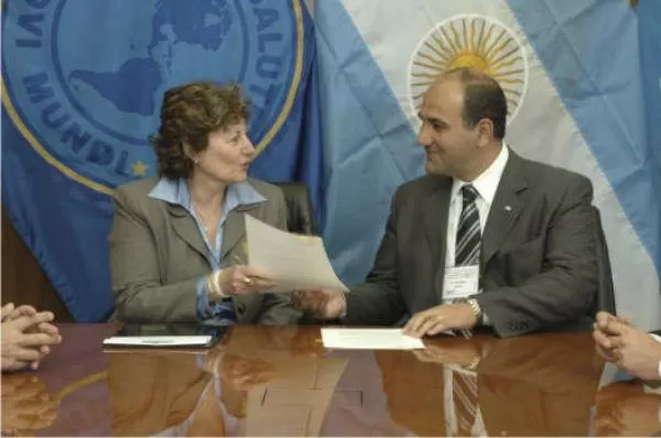 ENCUENTRO. Mirta Roses, la argentina que lidera la OPS, con el ministro de Salud de la Nación. PRENSA PRESIDENCIA DE LA NACION