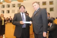 Vendía LA GACETA con su tío y ahora es edil en Bolivia