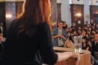 ¿Por qué habla con nosotros y no con los periodistas argentinos?