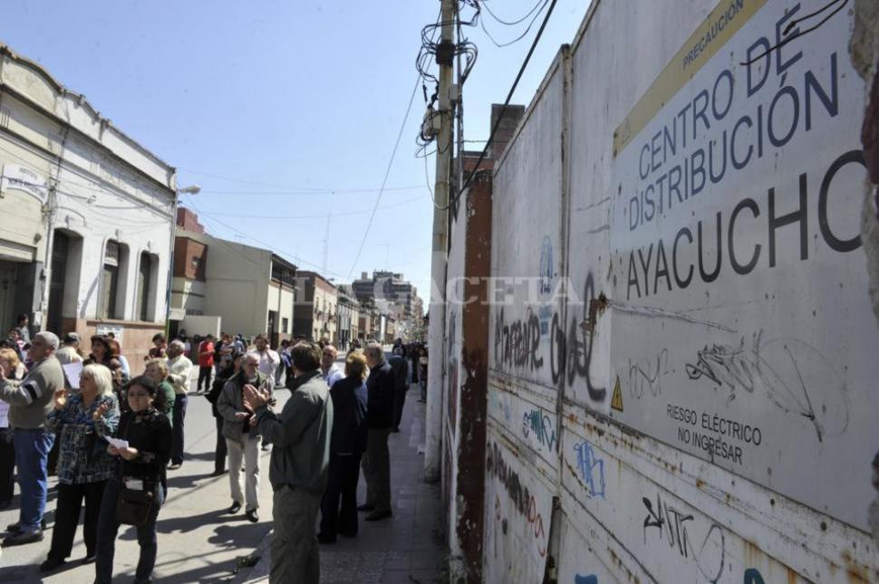 Presentaron un amparo colectivo contra la planta de EDET