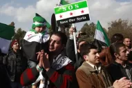 Al Assad promete mano de hierro, pero también reformas