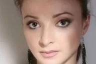 Apareció la mujer que estuvo junto al capitán instantes antes del naufragio del crucero