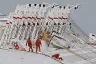 El mal tiempo volvió a dificultar las tareas en el crucero hundido