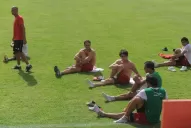 Los jugadores les piden calma y aliento a los simpatizantes