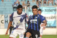 Embargó el corazón con tal de sonreír