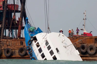 Tragedia marítima en China: se hundió un barco con 124 pasajeros