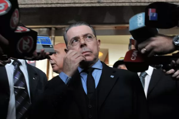 Rechazan la excusación de Oyarbide en causas sobre Moreno