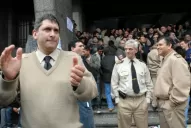 La protesta de los prefectos y gendarmes se extenderá hasta el martes