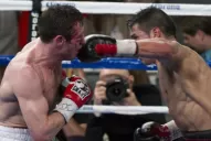 Maravilla Martínez agitó al Canelo en las redes sociales