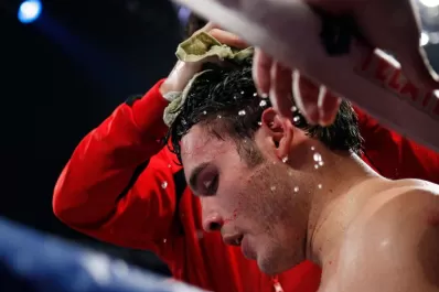 Chávez Jr fue suspendido indefinidamente