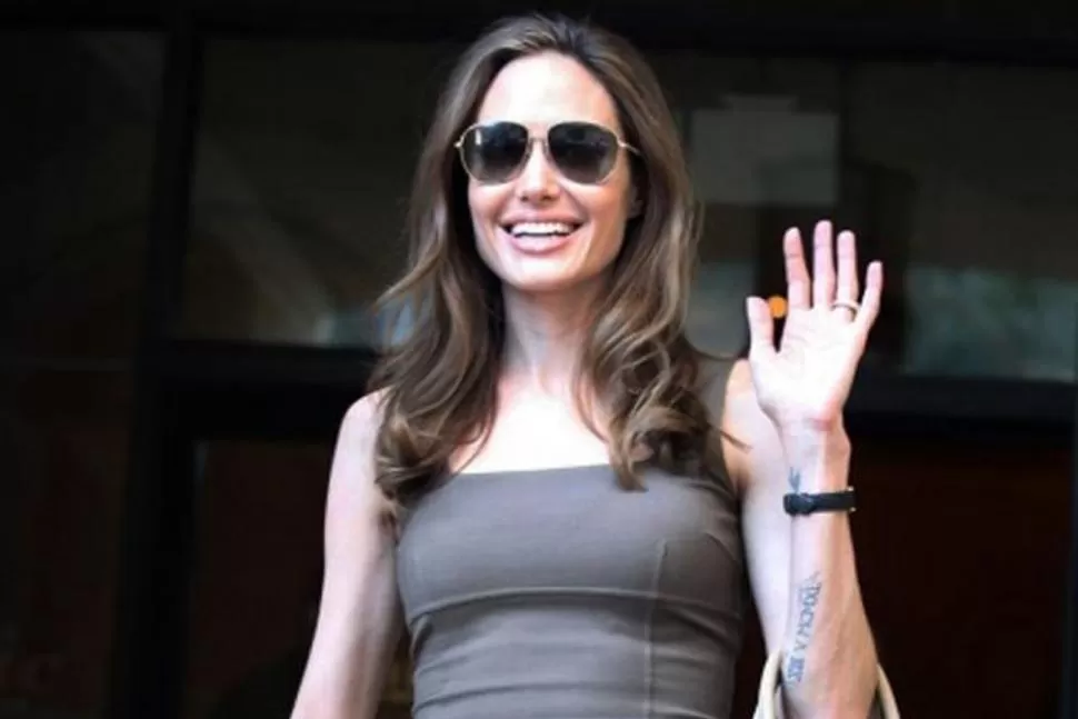 COMPLICADA. Jolie debería someterse a una intervención quirúrgica. FOTO TOMADA DE EGOTASTIC.COM