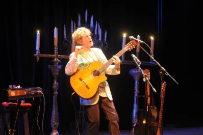 Jon Anderson se marchó entre rumores de problemas de salud