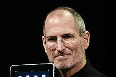 ANUNCIO. Steve Jobs, el día de la presentación del iPad 2. FOTO TOMADA DE THESUN.CO.UK