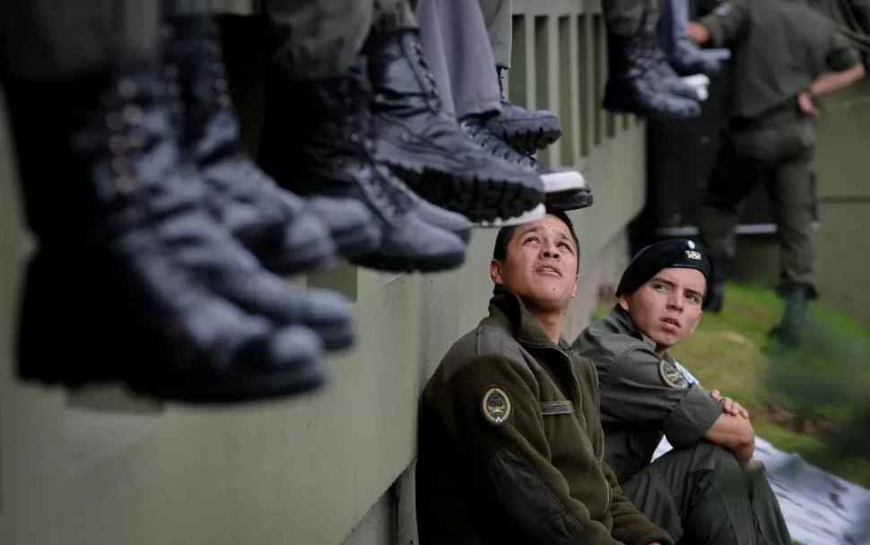 TAQUITO MILITAR. Uniformados mantienen la protesta en la Capital Federal. NA