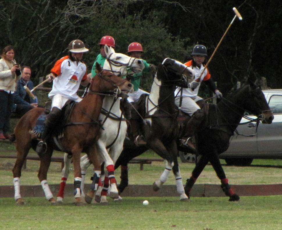 En la cancha de Tapia se definen los finalistas