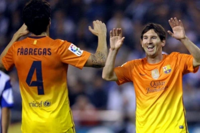 Messi facturó por triplicado en el triunfo espectacular del Barsa sobre La Coruña