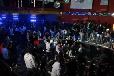 El oficialismo estaría planeando modificar la ley 4 am