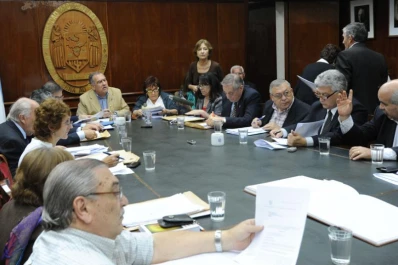 El Consejo de la UNT no habló del dinero que recibió en concepto de utilidades de YMAD