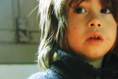 Un pequeño niño que habla con Los Beatles cautiva  a todos en YouTube