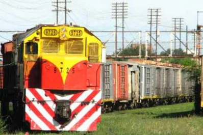 Quitan la concesión del Belgrano Cargas a Macri y a Camioneros