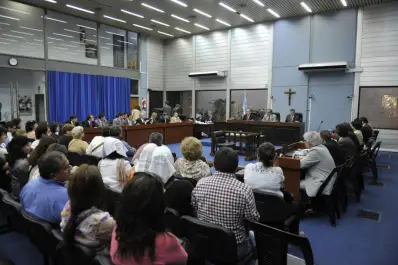 Familiares de víctimas y de imputados le pusieron tensión a la audiencia previa