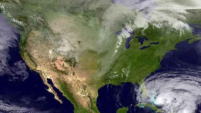SUPERPODEROSA. Imagen satelital tomada por el National Hurricane Center, de Estados Unidos. FOTO DE AGENCIA AP