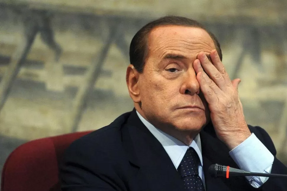 CON GESTO DE PIRATA. Berlusconi podrá apelar dos veces antes de que la condena quede firme. REUTERS