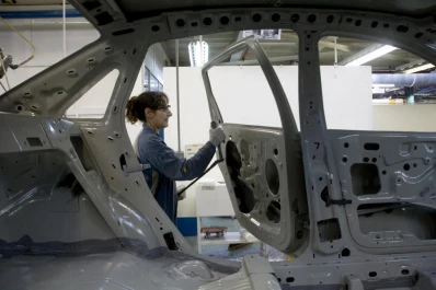 La economía sigue en baja, con perspectivas mejores para 2013