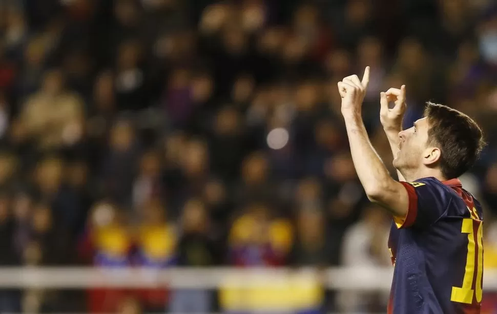 DE FESTEJO. Messi ganó por segunda vez el premio al máximo goleador de las ligas europeas. REUTERS