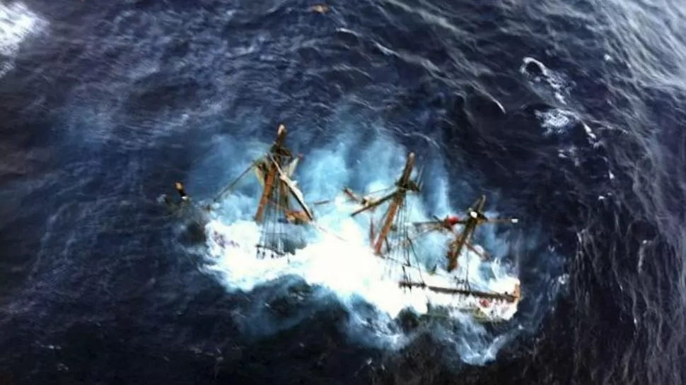 HUNDIDO. El Bounty descansa en los dominios de Davy Jones, como decían los marinos del siglo XVIII sobre los barcos que se iban al fondo del mar. FOTO DE AGENCIA EFE
