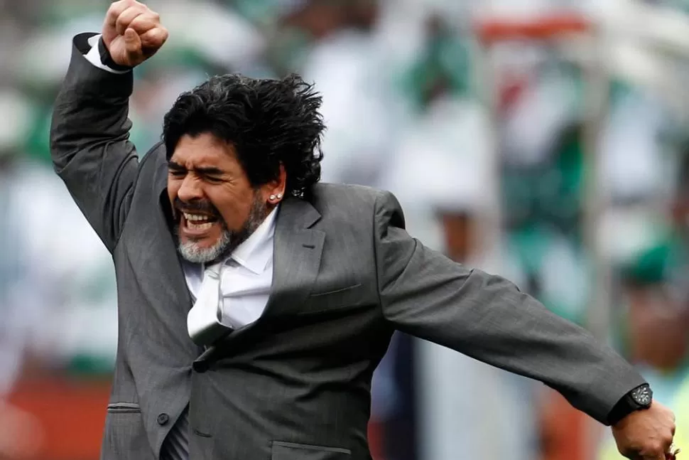 GOL. Como entrenador, celebra una de las conquistas argentinas durante la Copa del Mundo de Sudáfrica en 2010. LA GACETA / ARCHIVO