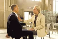 Los 50 años le sientan perfecto a James Bond