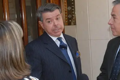Allanamientos y dos detenciones en la causa Schoklender