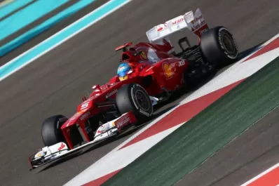 Hamilton se quedó con la pole position en Abu Dhabi