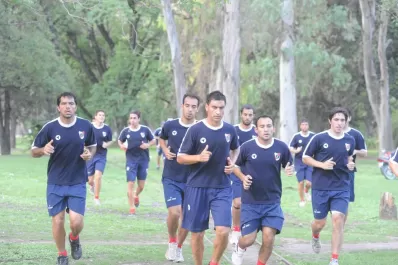 El rival de San Martín se prepara en el parque 9 de Julio