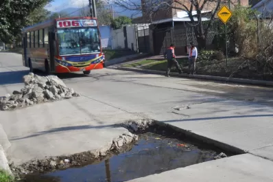 Calles con agua, un problema crítico