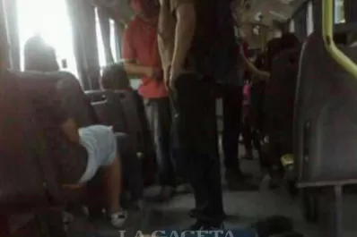 Un pasajero levantó al varita dormido en un ómnibus y lo bajó en la puerta de Tránsito
