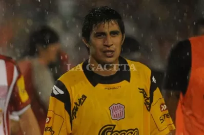 Pave, casi descartado para el viernes: sufrió un esguince de rodilla