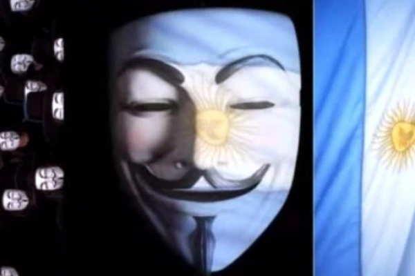 Anonymous atacará sitios del Gobierno por el 8N