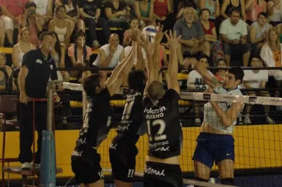 Bolívar arrancó la temporada con un triunfo