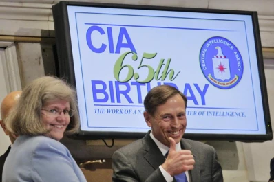 El jefe de la CIA, víctima de sus propios secretos