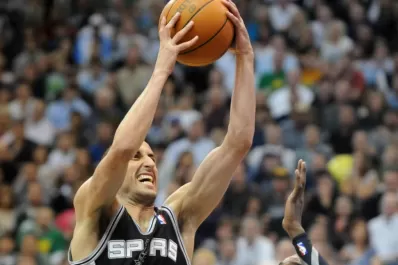 Y al séptimo juego, Manu despertó