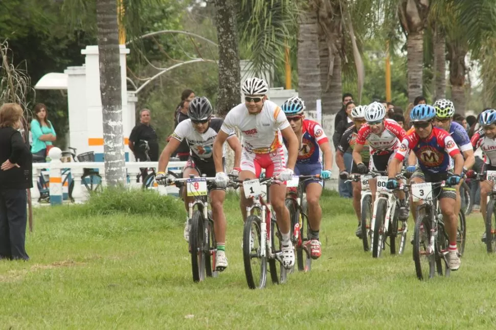 ENSEÑANDO EL CAMINO. Darío Gasco (1) finalizó segundo en Bella Vista y se consagró campeón del torneo Tucumano de cross rural Copa 100 años LA GACETA. 
