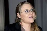 Detienen a una periodista acusada de abuso sexual contra una mujer